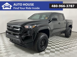 Used 2025 Toyota Tacoma SR5 image 1