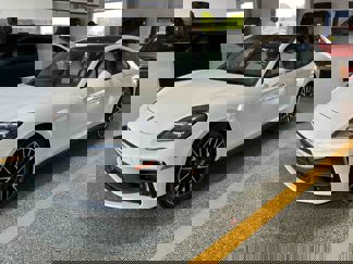 Used 2025 Porsche Panamera image 1