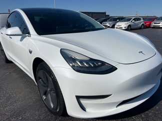 Used 2018 Tesla Model 3 Long Range image 1