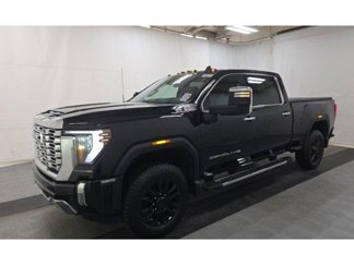 Used 2024 GMC Sierra 2500 Denali w/ Denali Reserve Package image 1