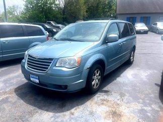 Used 2008 Chrysler Town & Country Touring image 1