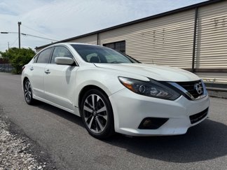 Used 2016 Nissan Altima 2.5 SR image 1