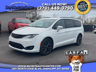 Used 2020 Chrysler Pacifica Limited w/ Quick Order Package 27H Red S image 1