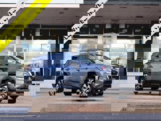 Used 2023 Nissan Rogue SV image 1