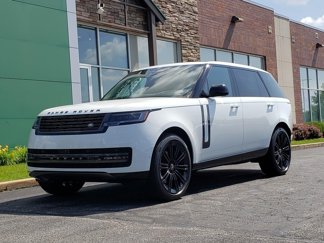 New 2025 Land Rover Range Rover Long Wheelbase SE image 1