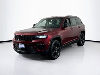 Used 2023 Jeep Grand Cherokee Limited w/ Black Appearance Package image 1