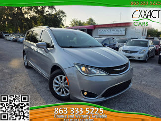 Used 2019 Chrysler Pacifica Touring-L image 1