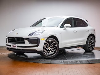 Certified 2025 Porsche Macan image 1