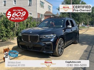 Used 2022 BMW X7 M50i image 1