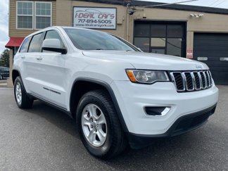 Used 2017 Jeep Grand Cherokee Laredo w/ Quick Order Package 23E image 1