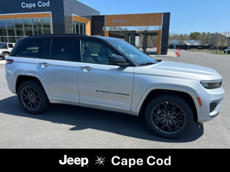 New 2025 Jeep Grand Cherokee Summit image 1