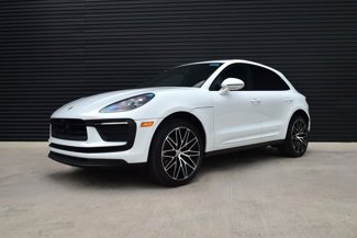 Certified 2024 Porsche Macan image 1