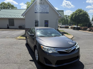 Used 2012 Toyota Camry LE image 1