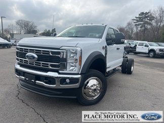 New 2025 Ford F450 XL image 1