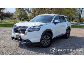 Used 2022 Nissan Pathfinder SV image 1