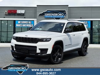 Used 2023 Jeep Grand Cherokee L Laredo image 1