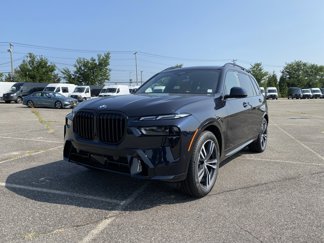 New 2026 BMW X7 xDrive40i w/ Premium Package image 1