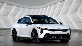 Used 2025 Kia K4 GT-Line Turbo image 1