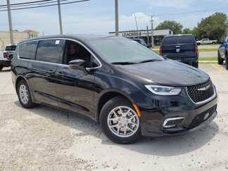 New 2025 Chrysler Pacifica Select image 1