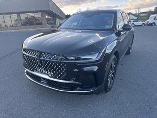 New 2025 Lincoln Nautilus Premier w/ Equipment Group 102A image 1