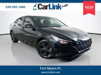 Used 2022 Hyundai Elantra SEL image 1