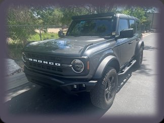 Used 2022 Ford Bronco Black Diamond image 1