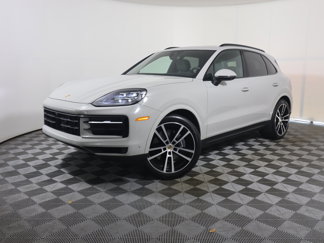 Used 2024 Porsche Cayenne image 1