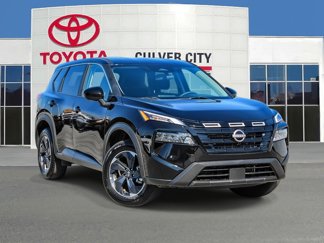 Used 2024 Nissan Rogue SV image 1