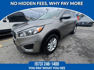 Used 2017 Kia Sorento LX w/ LX Convenience Package image 1