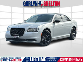 Used 2023 Chrysler 300 Touring w/ Sport Appearance Package image 1