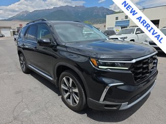 Used 2024 Honda Pilot Touring image 1