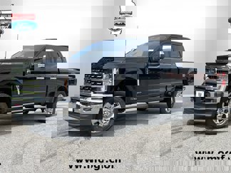 New 2025 Ford F350 4x4 Crew Cab Super Duty image 1
