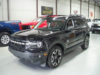 Used 2024 Ford Bronco Sport Outer Banks w/ Tech Package image 1