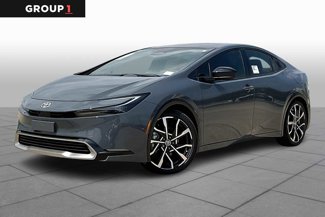New 2025 Toyota Prius Plug-In Hybrid image 1