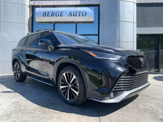 Used 2022 Toyota Highlander XSE image 1