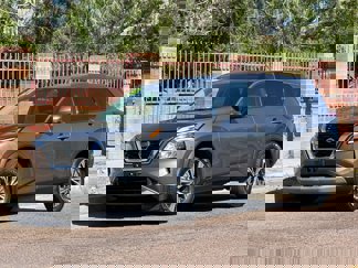 Used 2021 Nissan Rogue SV image 1