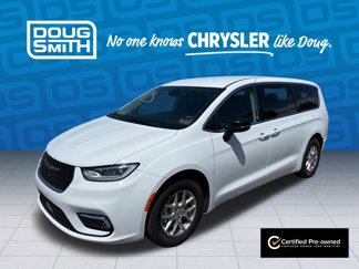Certified 2024 Chrysler Pacifica Touring-L image 1