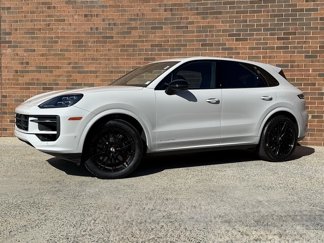 New 2026 Porsche Cayenne image 1