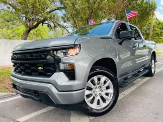 Used 2024 Chevrolet Silverado 1500 Custom image 1