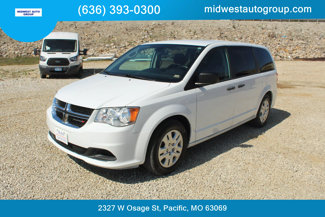 Used 2019 Dodge Grand Caravan SE w/ UConnect Hands-Free Group image 1