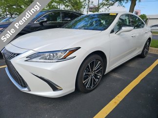 New 2024 Lexus ES 300h w/ Premium Package image 1