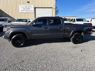 Used 2022 Toyota Tacoma SR5 image 1