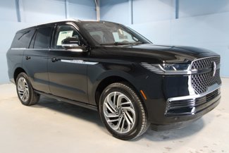 New 2025 Lincoln Navigator Reserve image 1