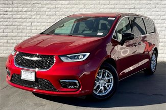 New 2026 Chrysler Pacifica Select image 1