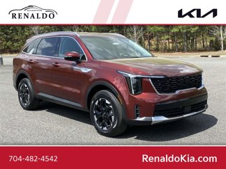 New 2025 Kia Sorento S image 1