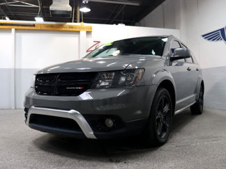 Used 2020 Dodge Journey Crossroad w/ Popular Equipment Group image 1