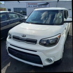Used 2019 Kia Soul + image 1