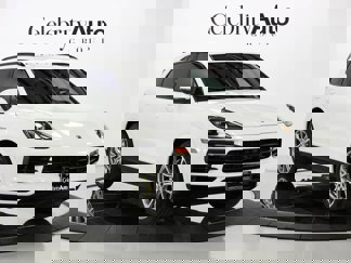 Used 2023 Porsche Cayenne Platinum Edition image 1