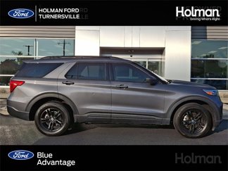 Certified 2022 Ford Explorer XLT w/ Equipment Group 202A image 1
