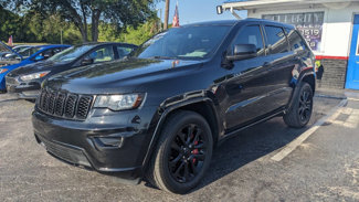 Used 2019 Jeep Grand Cherokee Altitude image 1